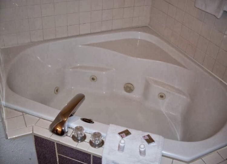 Western Holiday Motel Wichita Bagian luar foto